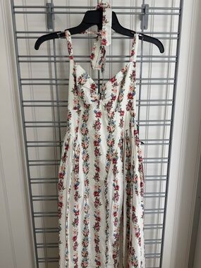 Floral White Maxi Dress with Rose Print